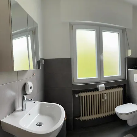 Monteur- & Businesswohnung Zentrum *