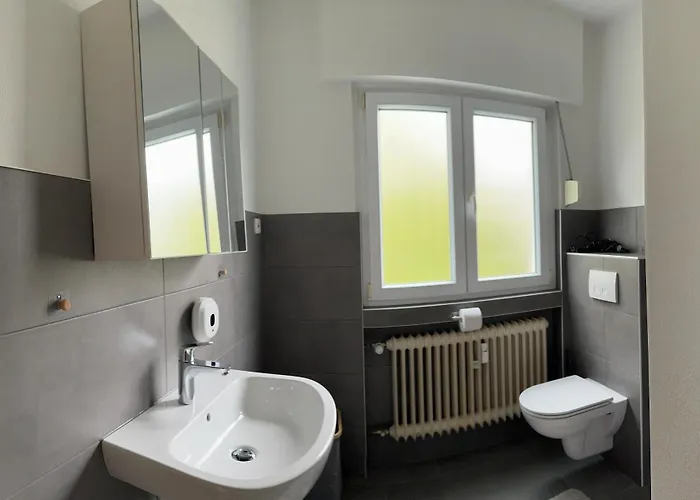 Monteur- & Businesswohnung Zentrum *